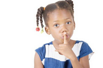 petite fille  tenu au secret