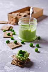 Pea green dip