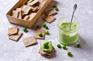 Pea green dip