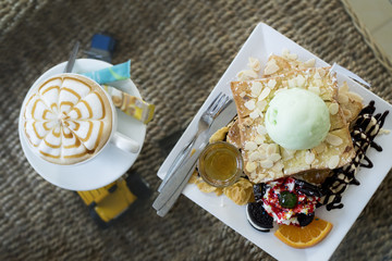 honey  toast and ice cream.