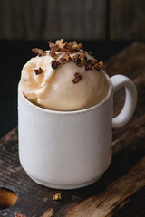 Caramel Ice cream with sauce