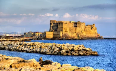 Poster Castel dell& 39 Ovo, eine mittelalterliche Festung in der Bucht von Neapel © Leonid Andronov