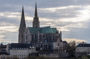 Cathédrale de Chartres au coucher de soleil