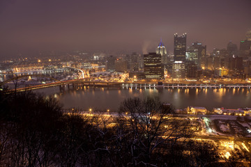 The Pittsburgh, Pennsylvania skyline at night