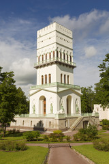 Fototapeta na wymiar White Tower pavilion in Alexander park in Pushkin (Tsarskoye Selo), Saint-Petersburg, Russia