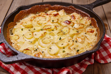 Potato gratin with cream