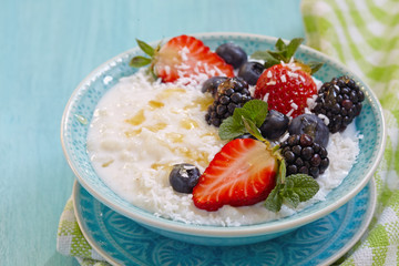 Rice porridge with coconut milk