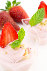 mousse di fragole