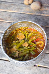 Pork curry with water spinach (Tae-pho soup)