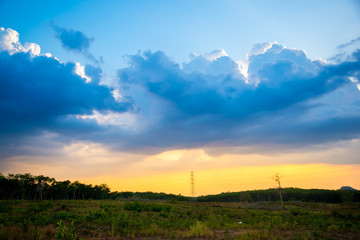 Obraz premium Beautiful sky at garden