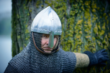 Grimmiger Ritter Portrait