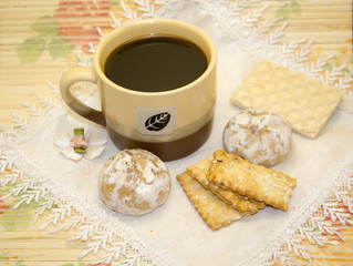 Чашечка кофе и печенье
