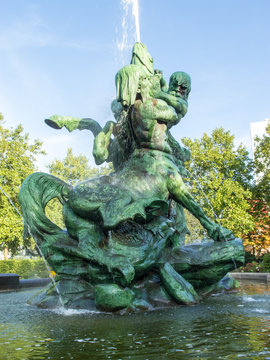 Stuhlmannbrunnen Hamburg Altona