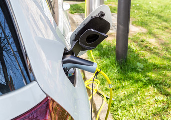 Elektroauto beim Laden