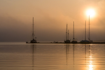 Sonnenaufgang im Stadthafen von Rostock