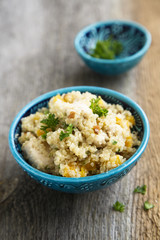 Quinoa pilaf with almond and dried apricots