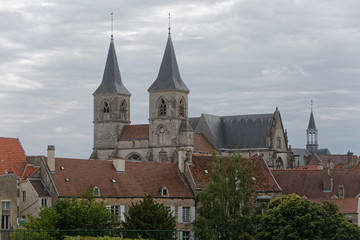 Fototapeta na wymiar Chaumont sur Marne et sa basilique Saint-Jean Baptiste, Haute Marne, France