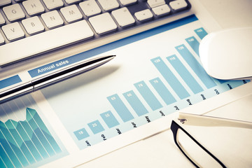 Preparing average sales report