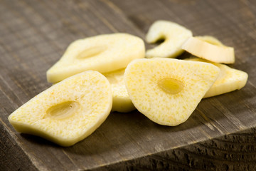 raw garlic peeled and cut