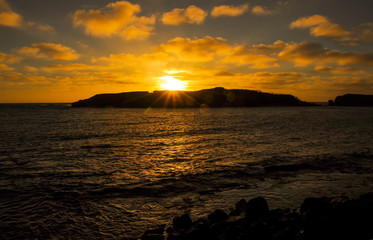 Fototapeta na wymiar Sunset on the Pacific ocean.