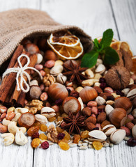 different types of nuts