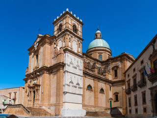 Fototapeta na wymiar Kathedrale Maria Santissima Assunta in Piazza Armerina; Sizilien; Italien