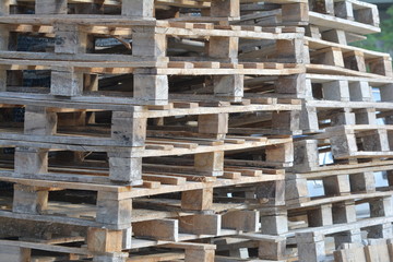 wooden pallet overlap in warehouse 