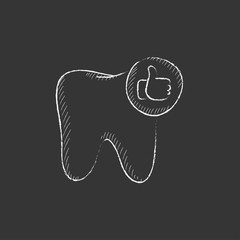 Healthy tooth. Drawn in chalk icon.