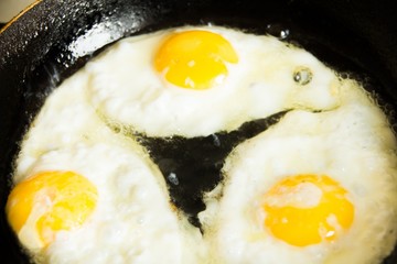 fried eggs sunny side up 