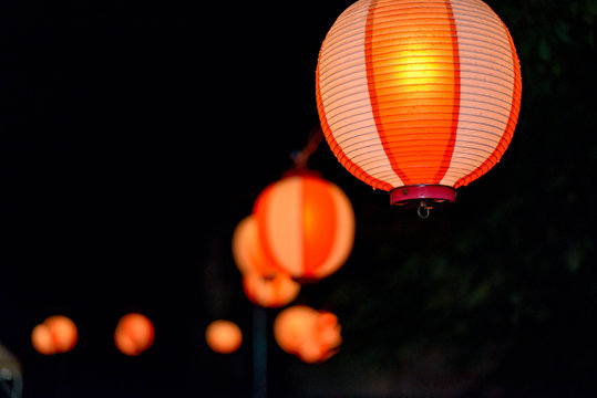 2 161 件の最適な 夜店 画像 ストック写真 ベクター Adobe Stock