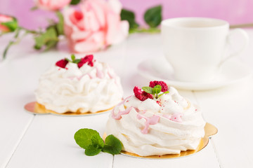 Mini pavlova with raspberries