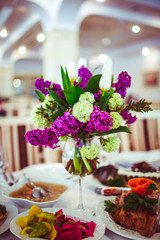 Photos delicious wedding table for guests