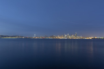Naklejka premium skyline of Seattle at night