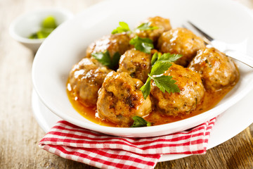 Meatballs in tomato sauce
