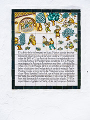 Mosaiken an einer Hauswand im Ort Frigiliana, Nerja, Costa del Sol, Andalusien, Spanien, Europa