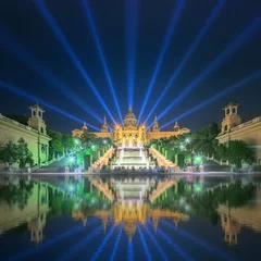 Fototapeten Night view of Magic Fountain in Barcelona © boule1301