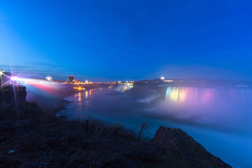 Naklejka na ściany i meble Rainbows at Niagara Falls