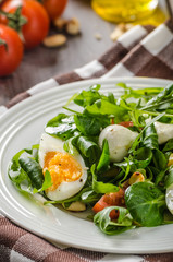 Lamb lettuce salad with eggs
