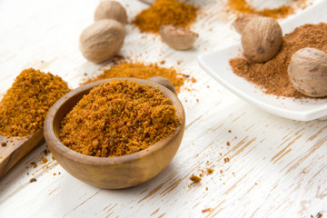 Nutmeg Spice Heaps