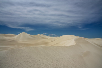 Fototapeta na wymiar Weiße Sanddünen West Australien