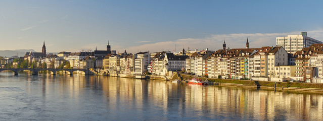 Naklejka premium Panorama von Basel