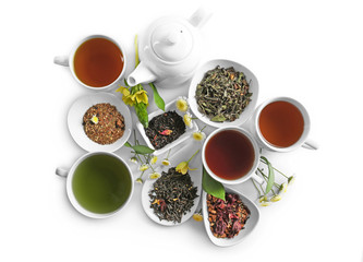 Obraz na płótnie Canvas Different sorts of tea on white background