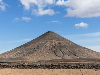 Fototapeta na wymiar Volcanic mountain on the Canary Island Fuerteventura.