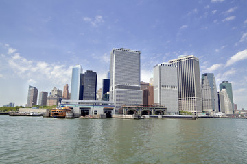 Fototapeta na wymiar lower Manhattan in New York City showing the new World Trade Center Freedom Tower, 