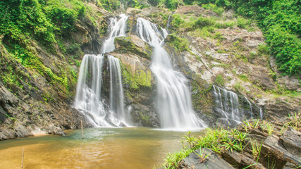 Obraz premium Krungshing Waterfall Khao Luang National Park, Nakhon si thammar