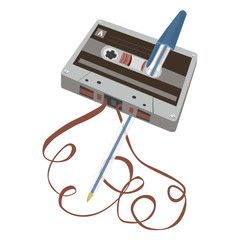 Cinta Cassette antigua rebobinada con un bolígrafo como en los años 80