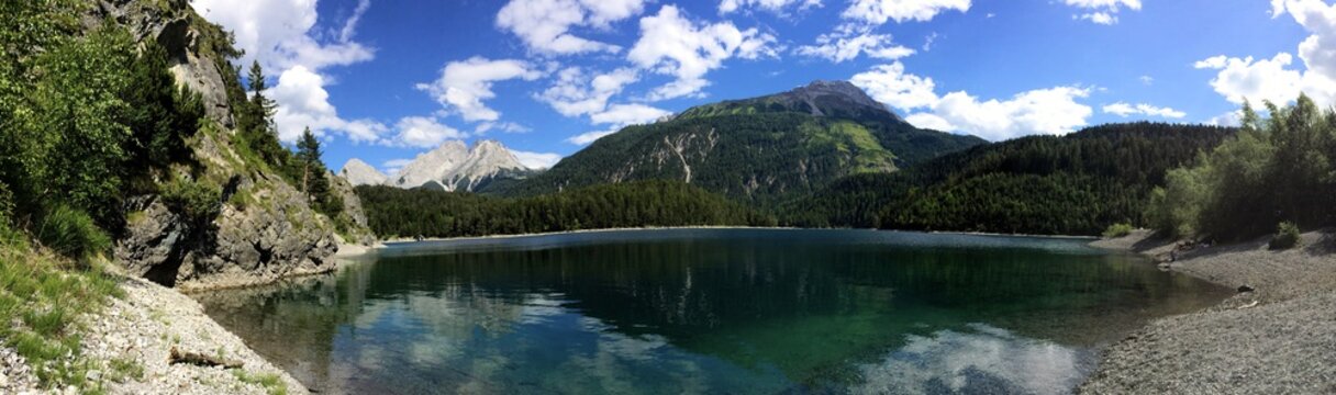 Blindsee mit Bergblick
