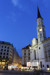 Fototapeta premium Michaelerplatz in Vienna in Austria