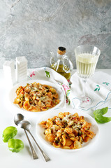 pasta with green peas and white wine