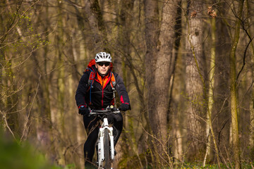 Mountain Bike cyclist riding single track